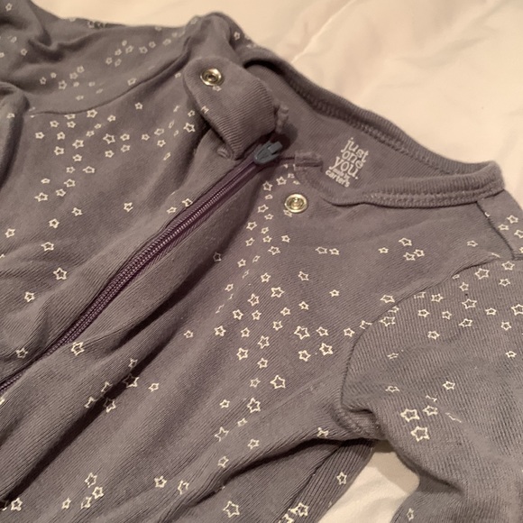 2 pair of Carter’s 6mo Footie Pajamas - Picture 3 of 4